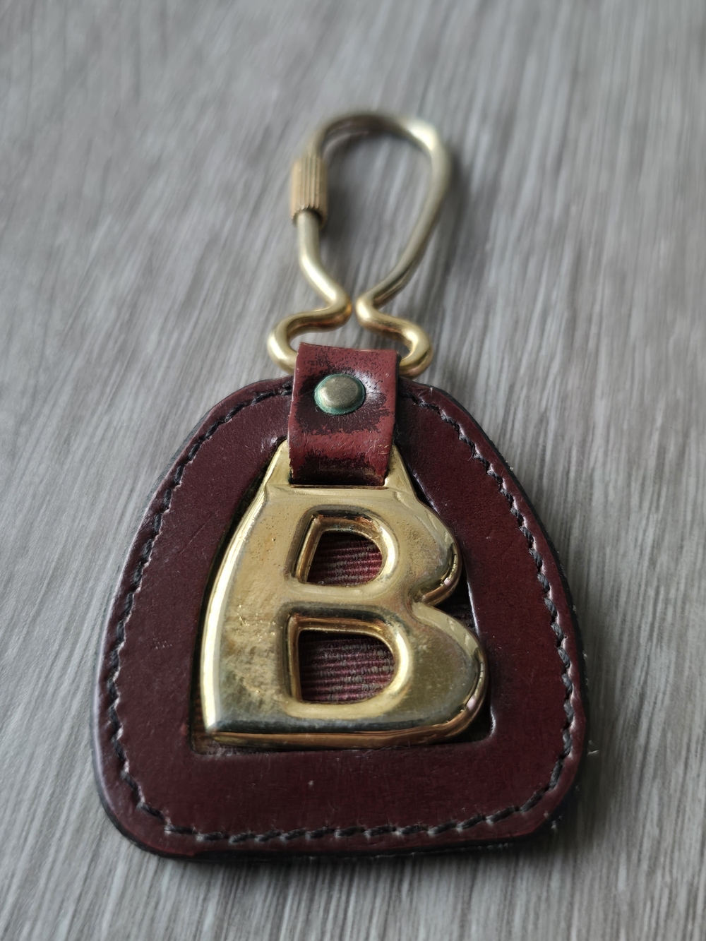 Vintage John Romain Leather Key Fob Brass Initial B Charm Keychain Ring